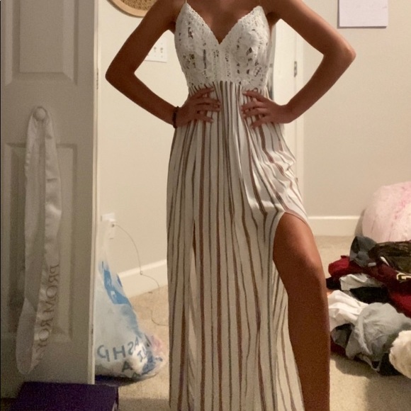 bunulu beach maxi dress - Picture 2 of 3